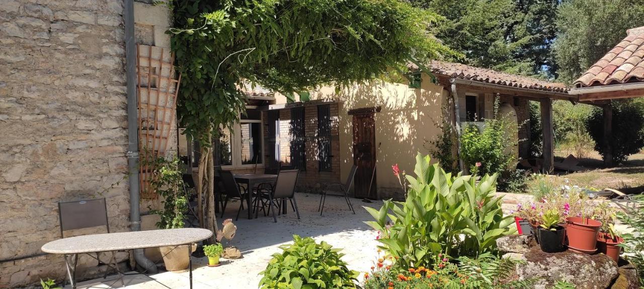 Domaine Les Garrigues Panzió Puygaillard-de-Quercy Kültér fotó